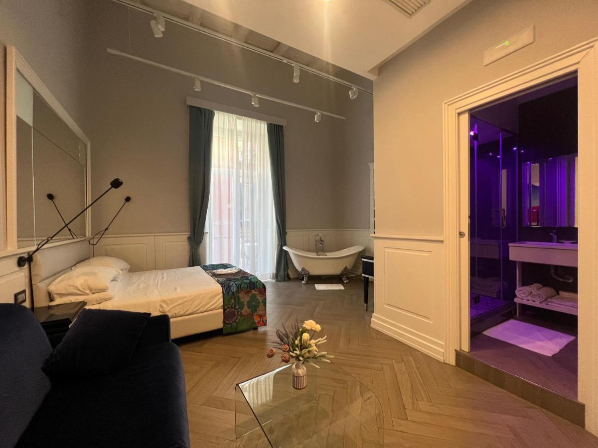 Relais Piazza Vittoria Bed and Breakfast Napoli Eksteriør billede